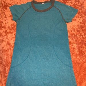 Lululemon top